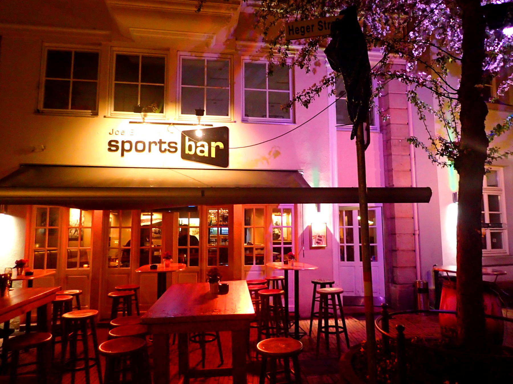 Prost! Zum Wohl! Auf uns! Kneipentour in der Osnabrücker Altstadt