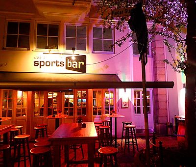 Die Joe Enochs Sportsbar im Heger-Tor-Viertel der Osnabrücker Altstadt eignet sich perfekt für eine Kneipentour durch die Stadt.