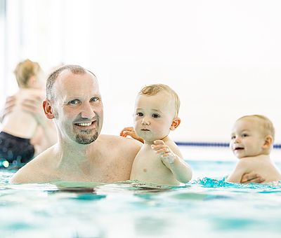 Mit ortsgebundenem Heilmittel und geballter Gesundheitskompetenz unterstützt das SoleVital Ihre ganze Familie bei einer gesunden Lebensweise.